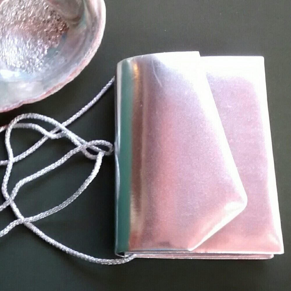Private Collection Silver Bag - Picture 5 of 5